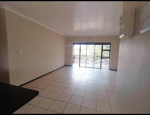 3 BEDROOM TOWNHOUSE FOR SALE IN SONNEVELD